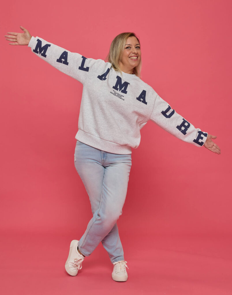 Sudadera gris Malamadre en modo supervivencia - Imagen 3