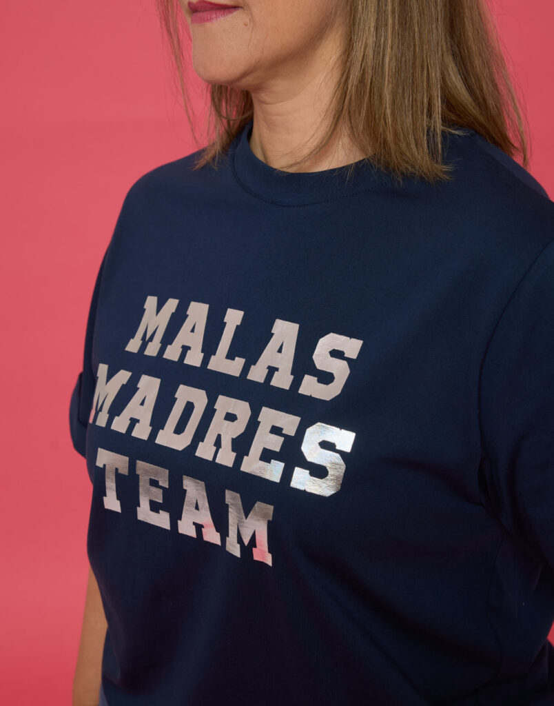 Camiseta azul Malasmadres team - Imagen 2