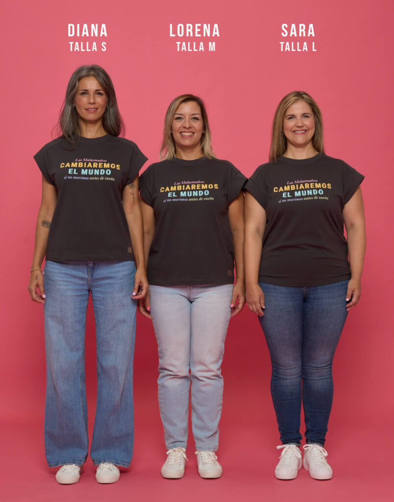 Camiseta gris las Malasmadres cambiaremos el mundo - Imagen 6