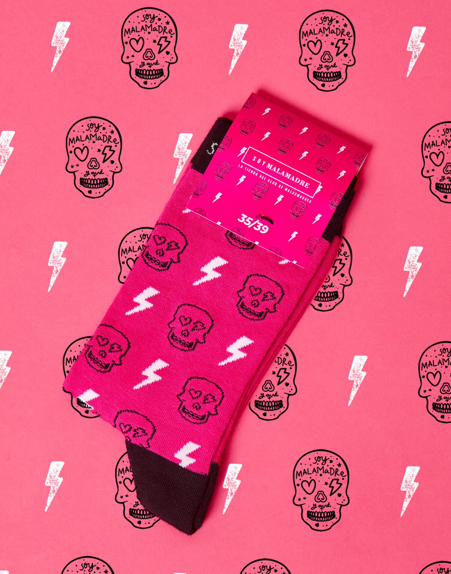 Calcetines rosas calavera