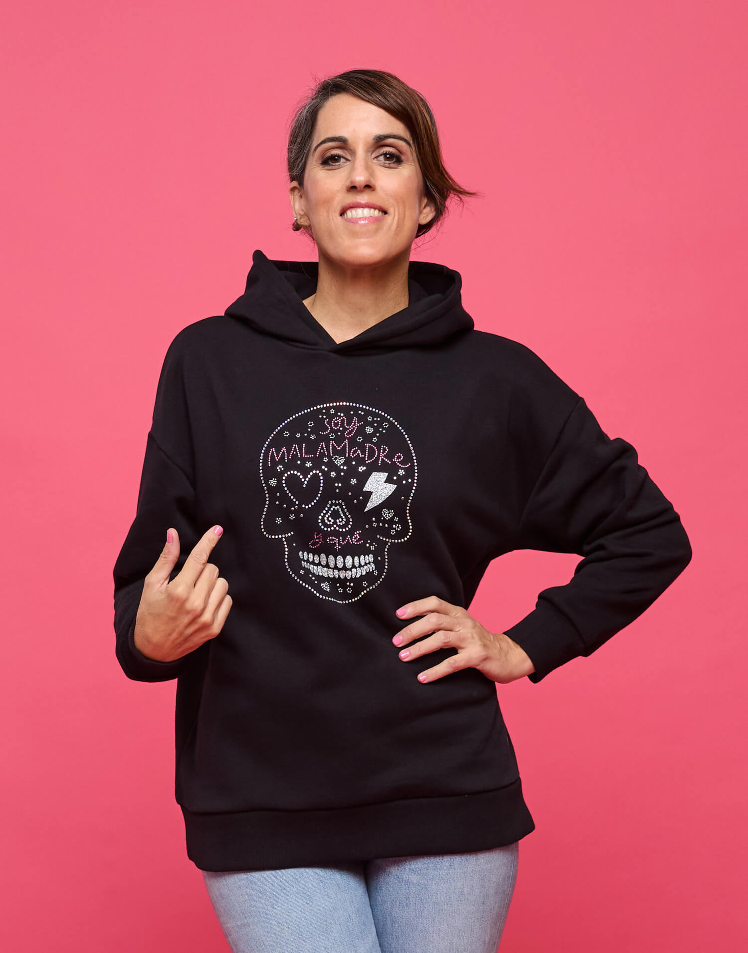 Sudadera negra capucha brillis calavera