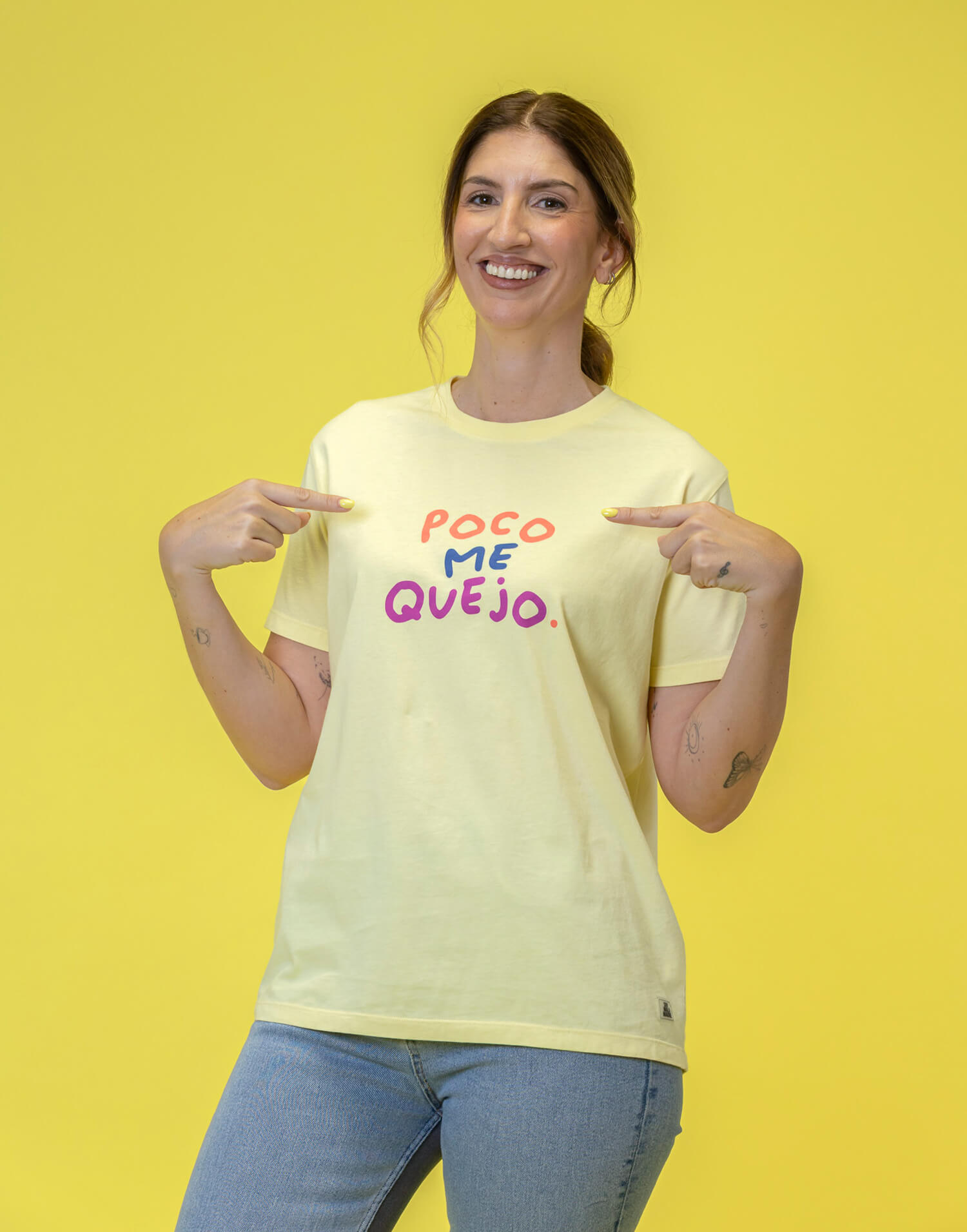 Camiseta amarilla Poco me quejo